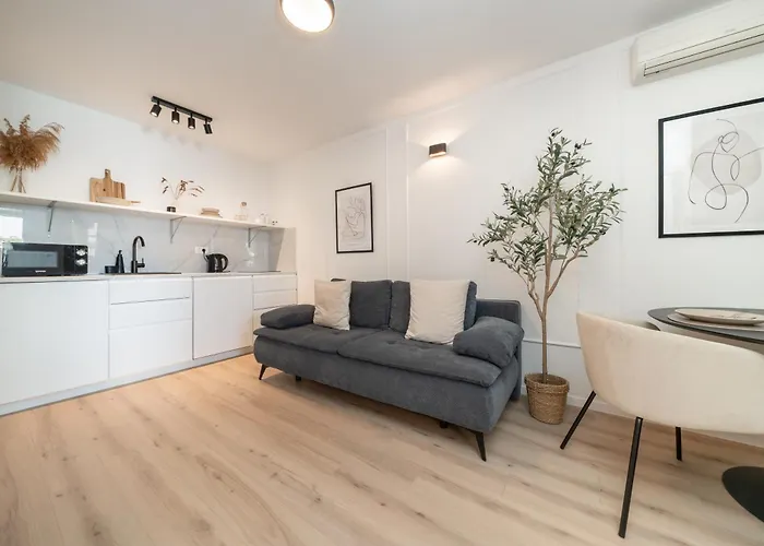 Santa Lucia Apartments With Whirlpool